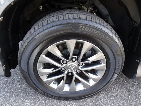 Used 2015 Lexus GX 460 Luxury image 41