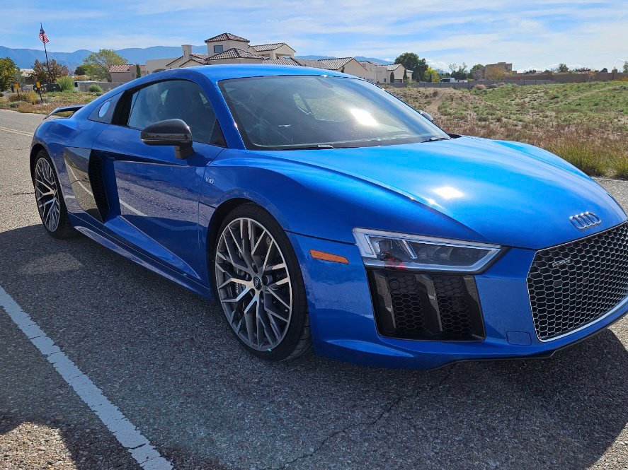 Used 2017 Audi R8 V10 plus AWD/4WD image 3