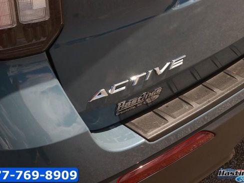 Certified 2025 Ford Explorer Active RWD image 8