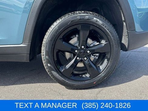 New 2026 Jeep Grand Cherokee Limited image 10