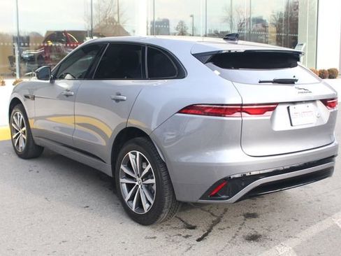 Used 2025 Jaguar F-PACE R-Dynamic S image 11
