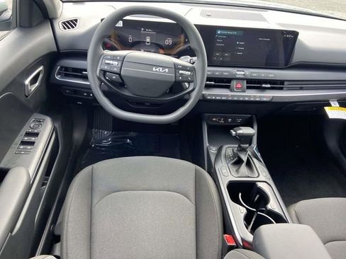 New 2026 Kia K4 FWD image 9