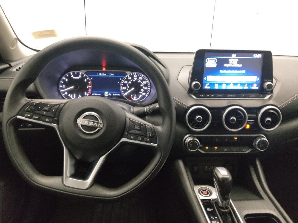 Used 2025 Nissan Sentra SV FWD image 22