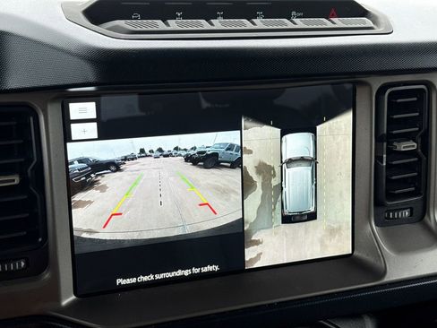 Used 2021 Ford Bronco First Edition AWD/4WD image 25