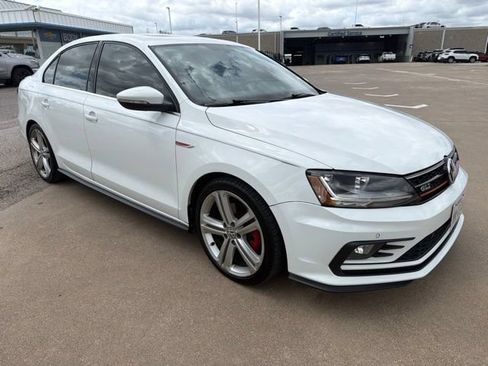 Used 2017 Volkswagen Jetta GLI FWD image 1