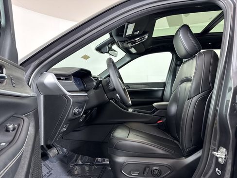 New 2025 Jeep Grand Cherokee Limited AWD/4WD image 7