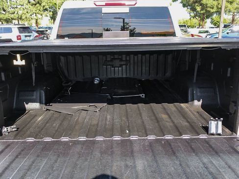Used 2019 Chevrolet Silverado 1500 LTZ image 32