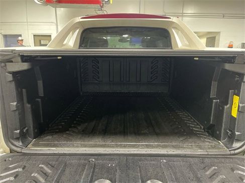 Used 2011 Chevrolet Avalanche LTZ image 24