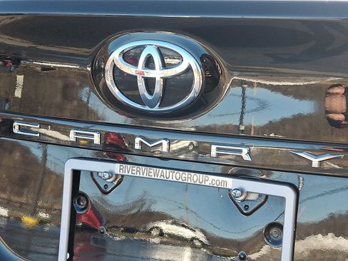 Used 2021 Toyota Camry XLE w/ Navigation Package image 31