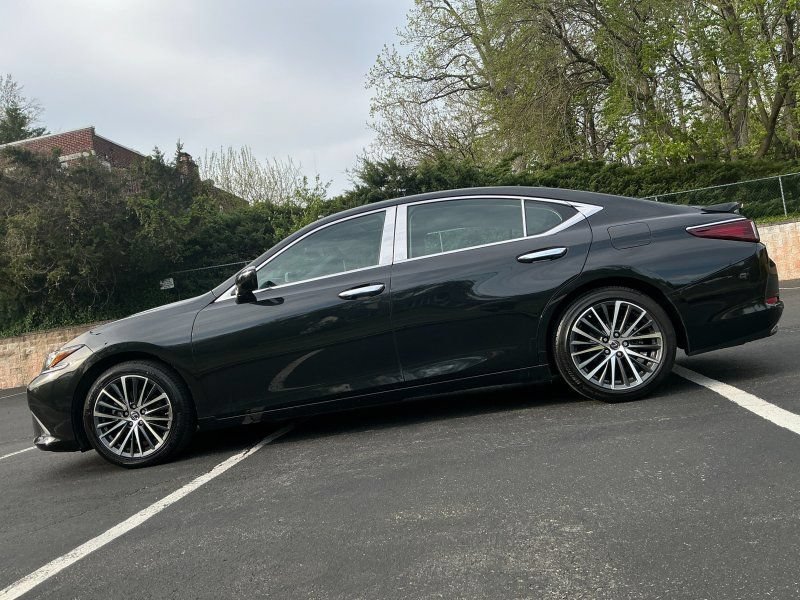 Used 2022 Lexus ES 350 w/ Premium Package FWD image 1