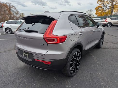 New 2026 Volvo XC40 B5 Ultra w/ Protection Package Premier image 4