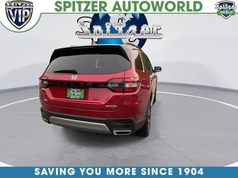 Used 2025 Honda Pilot Touring image 8