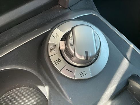 Used 2021 Toyota 4Runner SR5 image 32