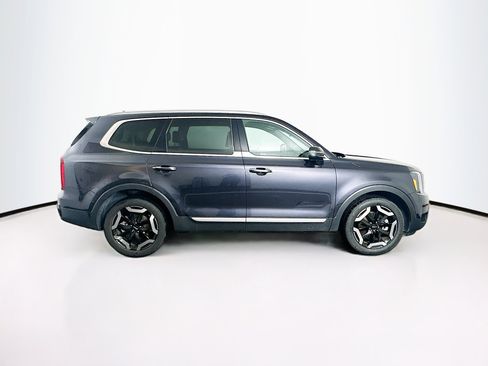 Used 2025 Kia Telluride S FWD image 10