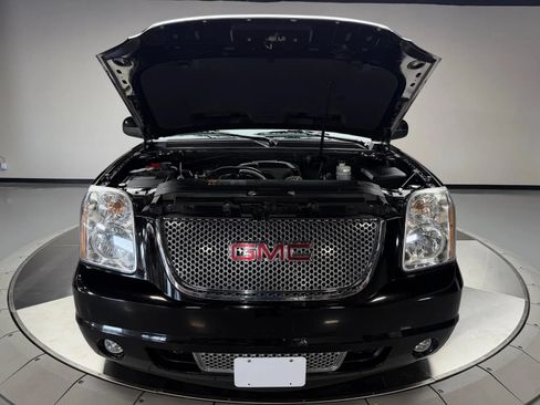 Used 2012 GMC Yukon XL Denali AWD/4WD image 12