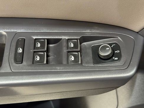 Used 2021 Volkswagen Atlas S image 28