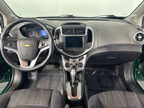 Used 2018 Chevrolet Sonic LT w/ Convenience Package image 30