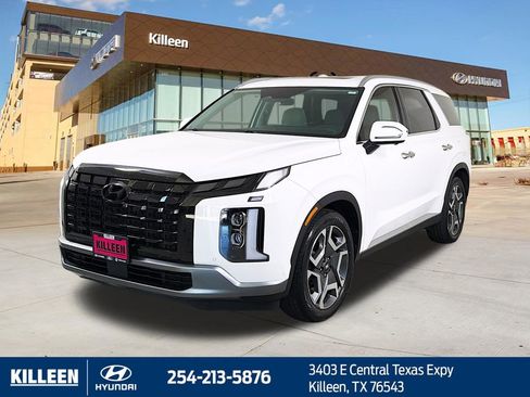 Used 2024 Hyundai Palisade SEL w/ Premium Package FWD image 3