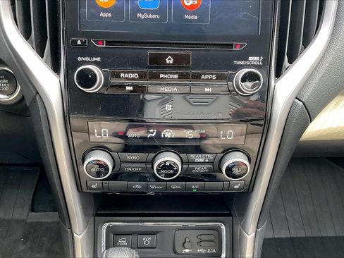 Used 2020 Subaru Ascent Premium w/ Convenience Package AWD/4WD image 17