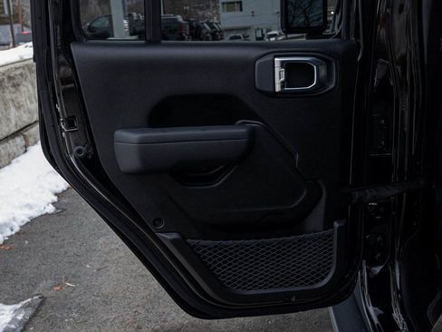 New 2026 Jeep Gladiator Sport AWD/4WD image 14