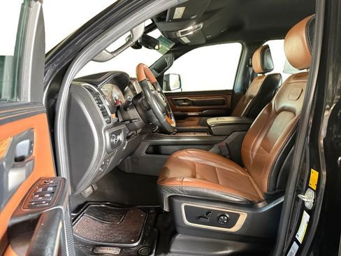 Used 2019 RAM 1500 Laramie Longhorn w/ Body-Colour Bumper Group AWD/4WD image 10
