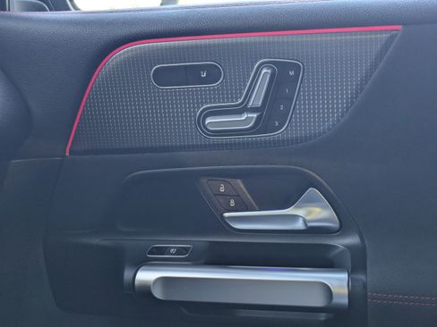 Certified 2023 Mercedes-Benz EQB 250+ image 27