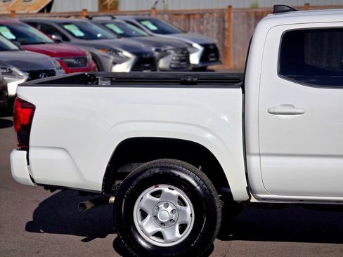 Used 2023 Toyota Tacoma SR AWD/4WD image 14