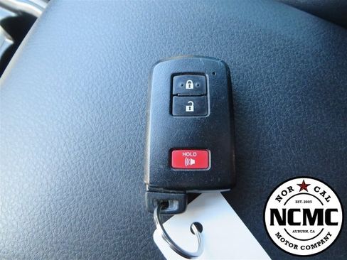 Used 2021 Toyota Tacoma TRD Sport image 30