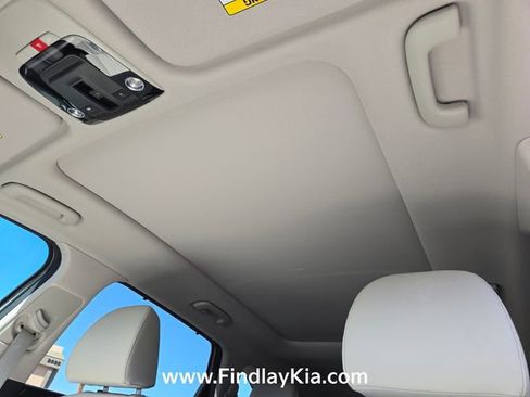 New 2026 Kia Sorento SX image 11