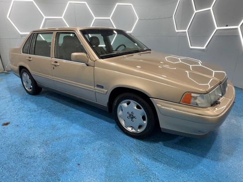 Used 1996 Volvo 960 Sedan RWD image 21