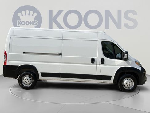 Used 2023 RAM ProMaster 2500 FWD image 8