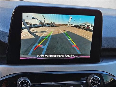 Used 2021 Ford Escape SE w/ SE Sport Appearance Package image 17