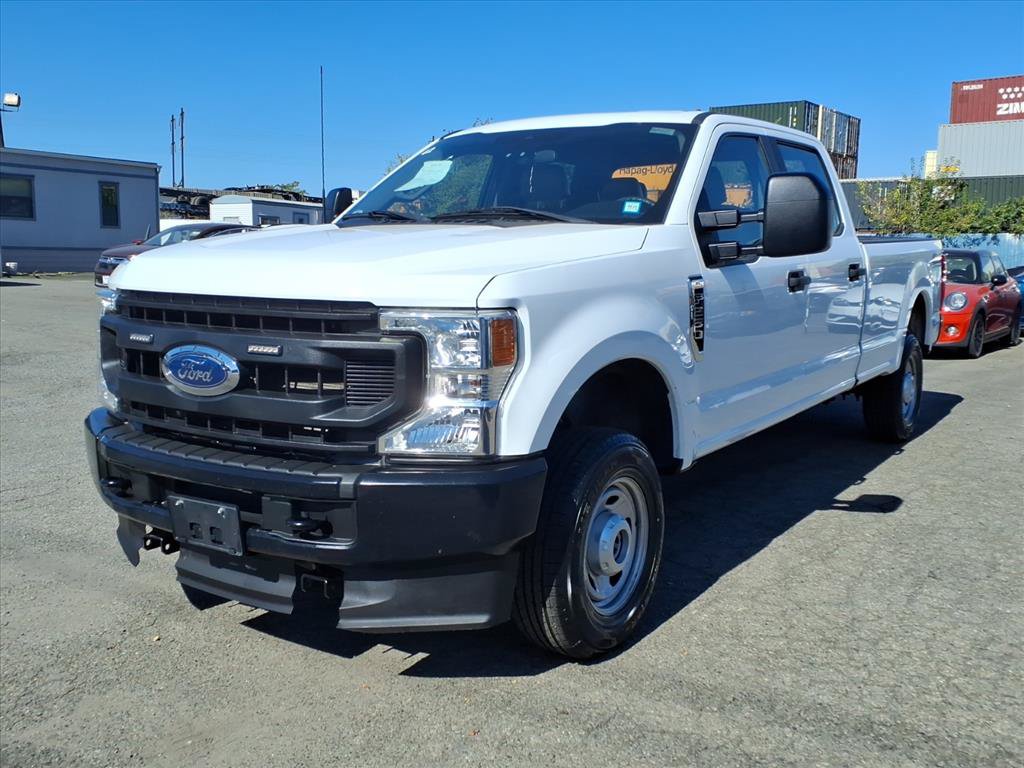 Used 2022 Ford F250 XL w/ Snow Plow/Camper Package AWD/4WD image 3