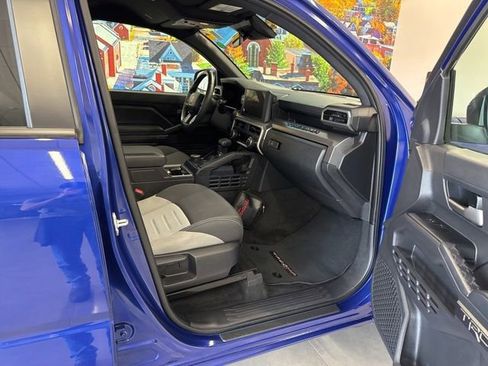 Used 2024 Toyota Tacoma TRD Sport image 44