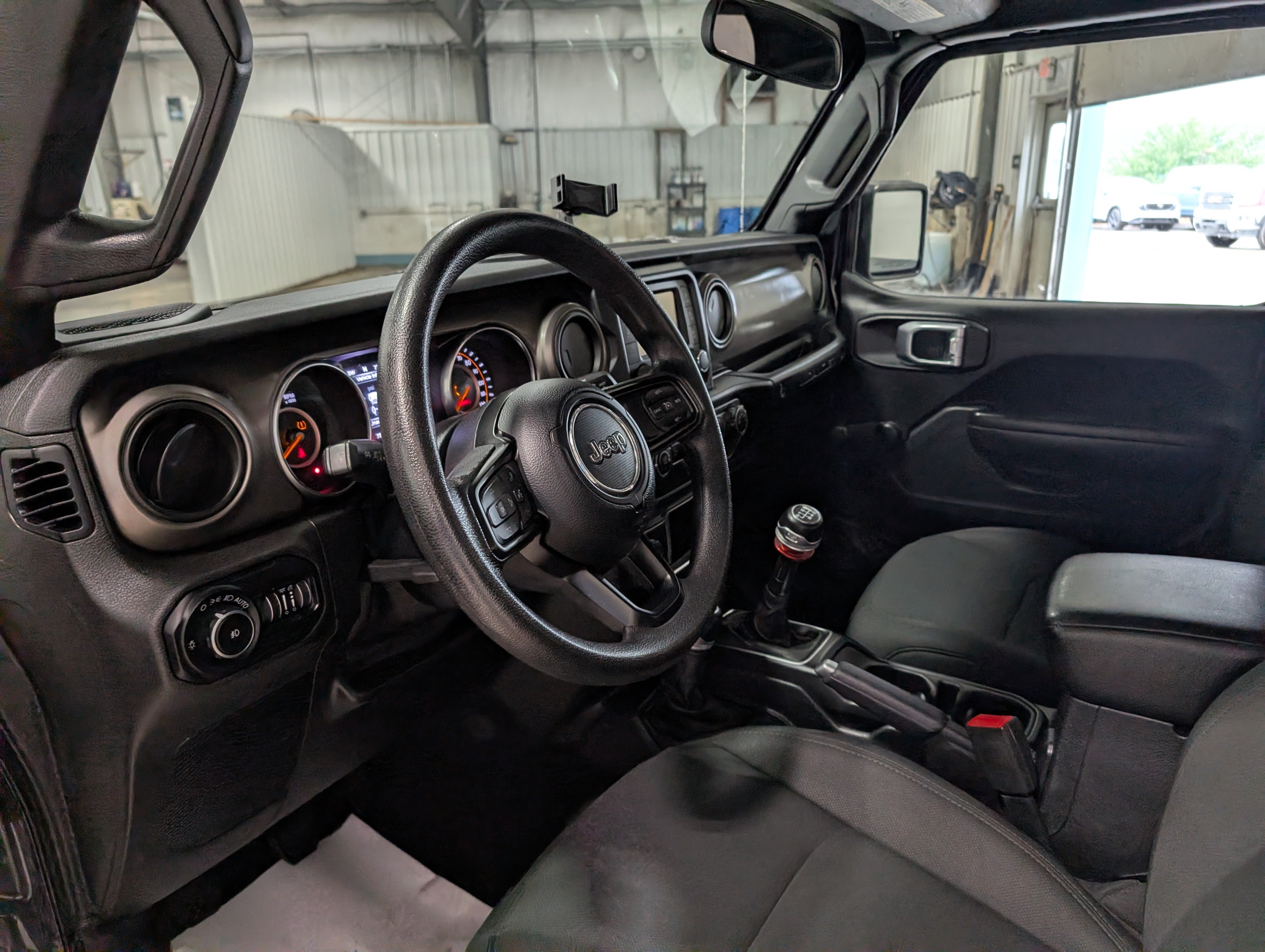 Used 2020 Jeep Wrangler Sport AWD/4WD image 12