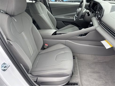 New 2026 Hyundai Elantra Blue image 13