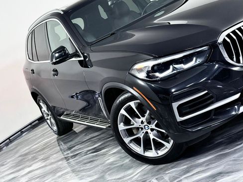 Used 2023 BMW X5 xDrive40i w/ Premium Package AWD/4WD image 4