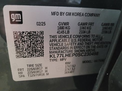 Used 2025 Chevrolet Trax LT FWD image 33