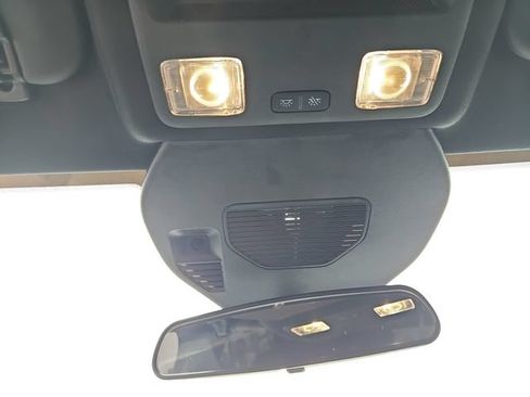 Used 2025 Ford Escape ST-Line Select AWD/4WD image 32