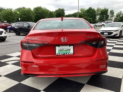 Used 2024 Honda Civic LX image 5