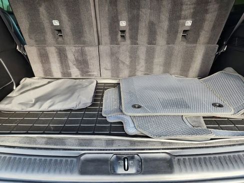 Used 2024 Jeep Wagoneer Series II image 32