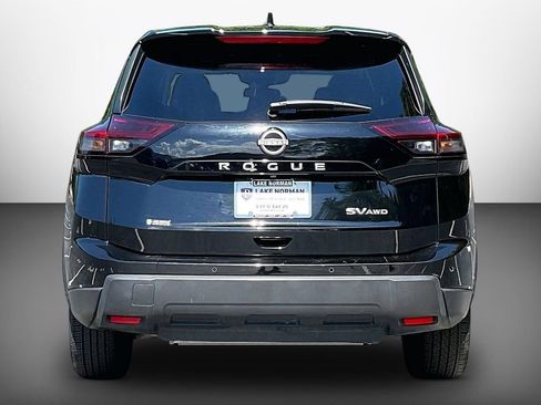 Used 2024 Nissan Rogue SV AWD/4WD image 7