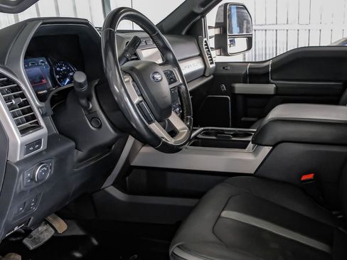 Used 2019 Ford F250 Platinum w/ Platinum Ultimate Package image 14