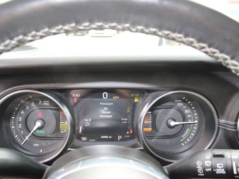 Used 2023 Jeep Wrangler Unlimited Sahara w/ Cold Weather Group AWD/4WD image 22