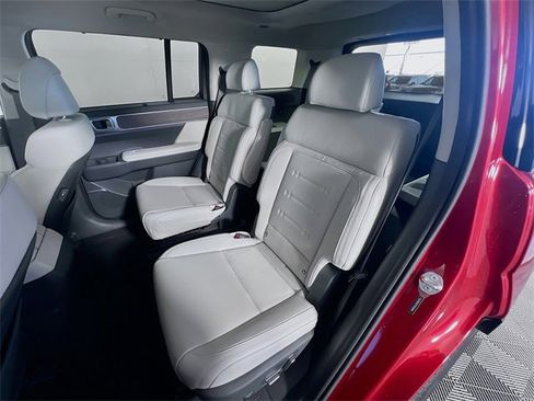 Used 2024 Hyundai Santa Fe Calligraphy image 26