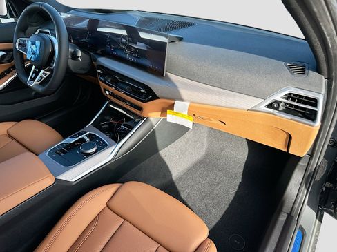 New 2026 BMW 330i Sedan w/ M Sport Package image 24