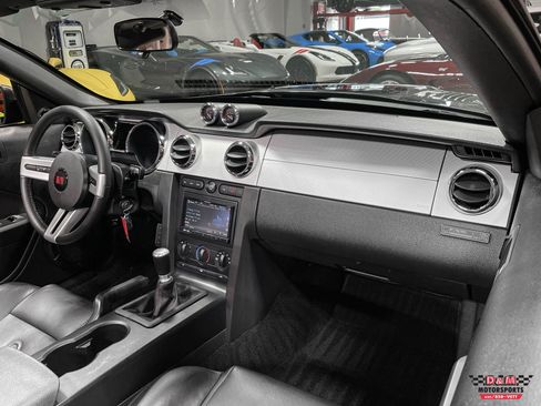 Used 2007 Ford Mustang GT RWD image 15