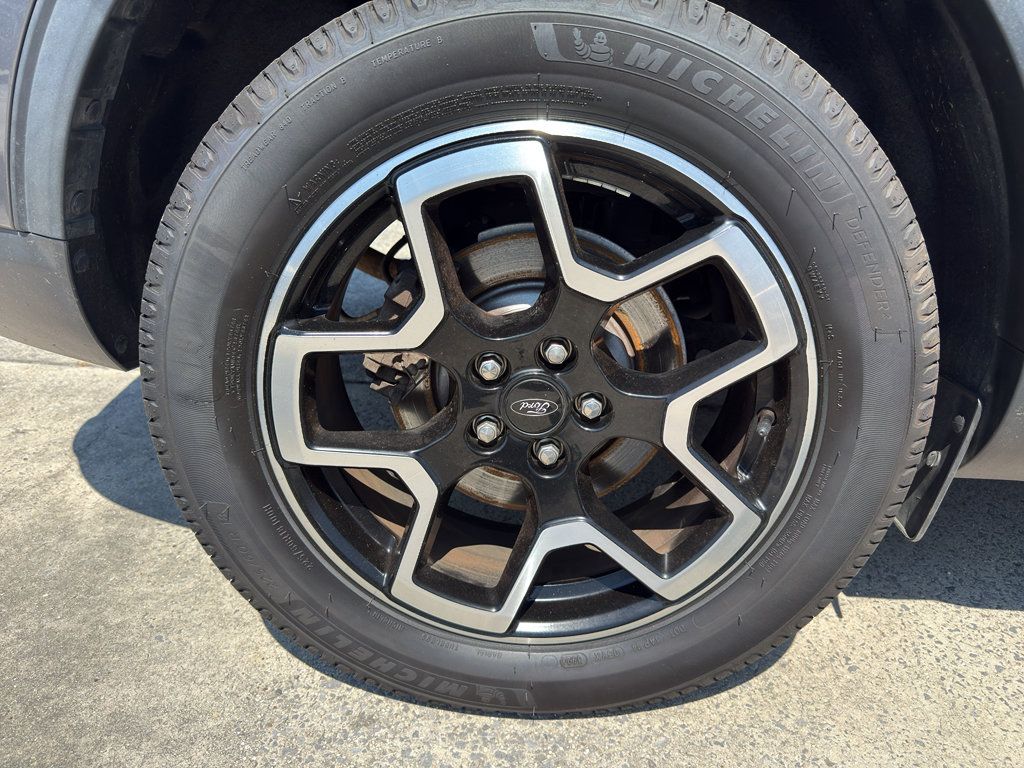 Used 2021 Ford Escape Titanium w/ Titanium Elite Package AWD/4WD image 6