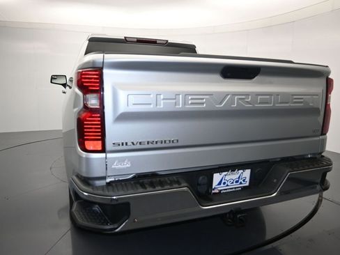 Used 2021 Chevrolet Silverado 1500 LT AWD/4WD image 23