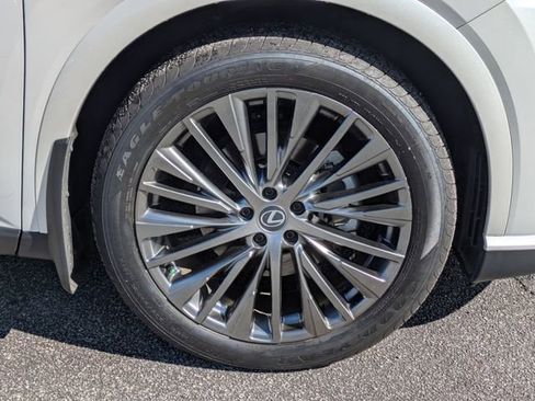 Certified 2024 Lexus RX 350 w/ Convenience Package image 12